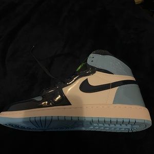 Jordan 1 Obsidians (8.5 US)